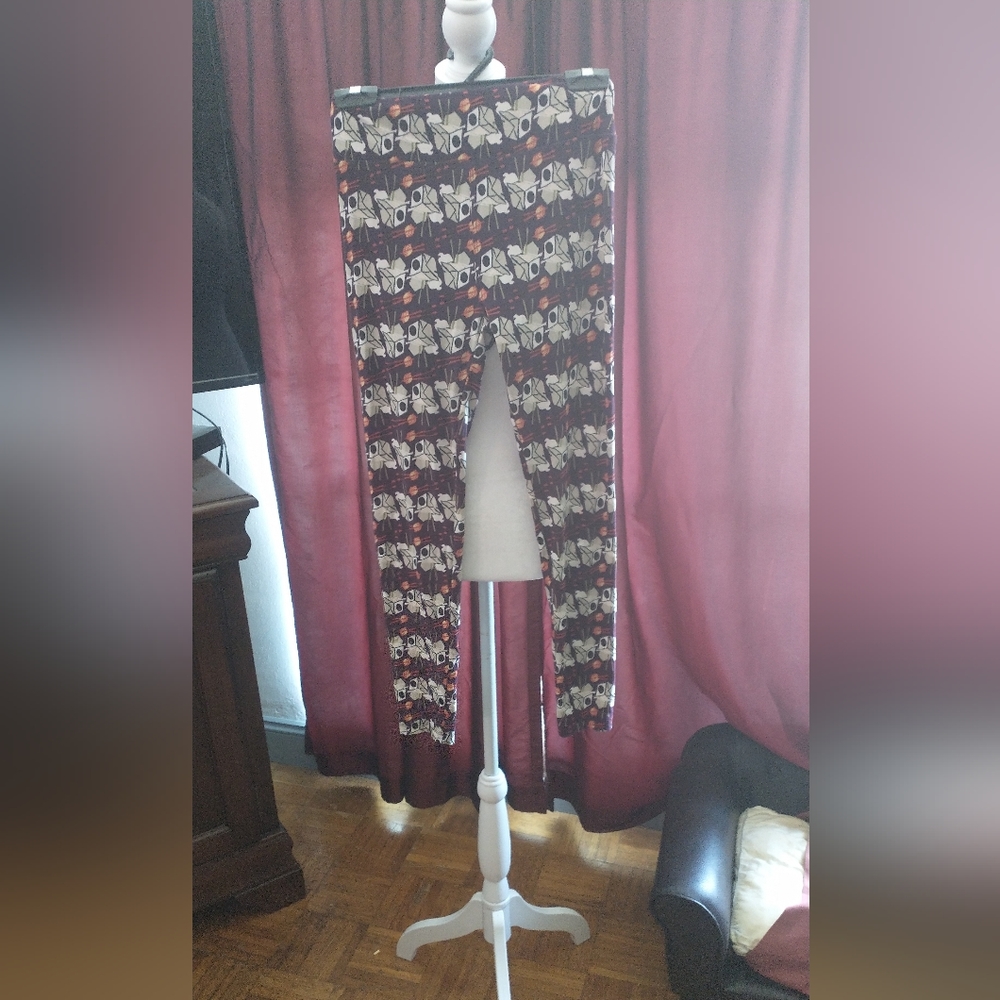 Lulu roe Chinese takeout leggings